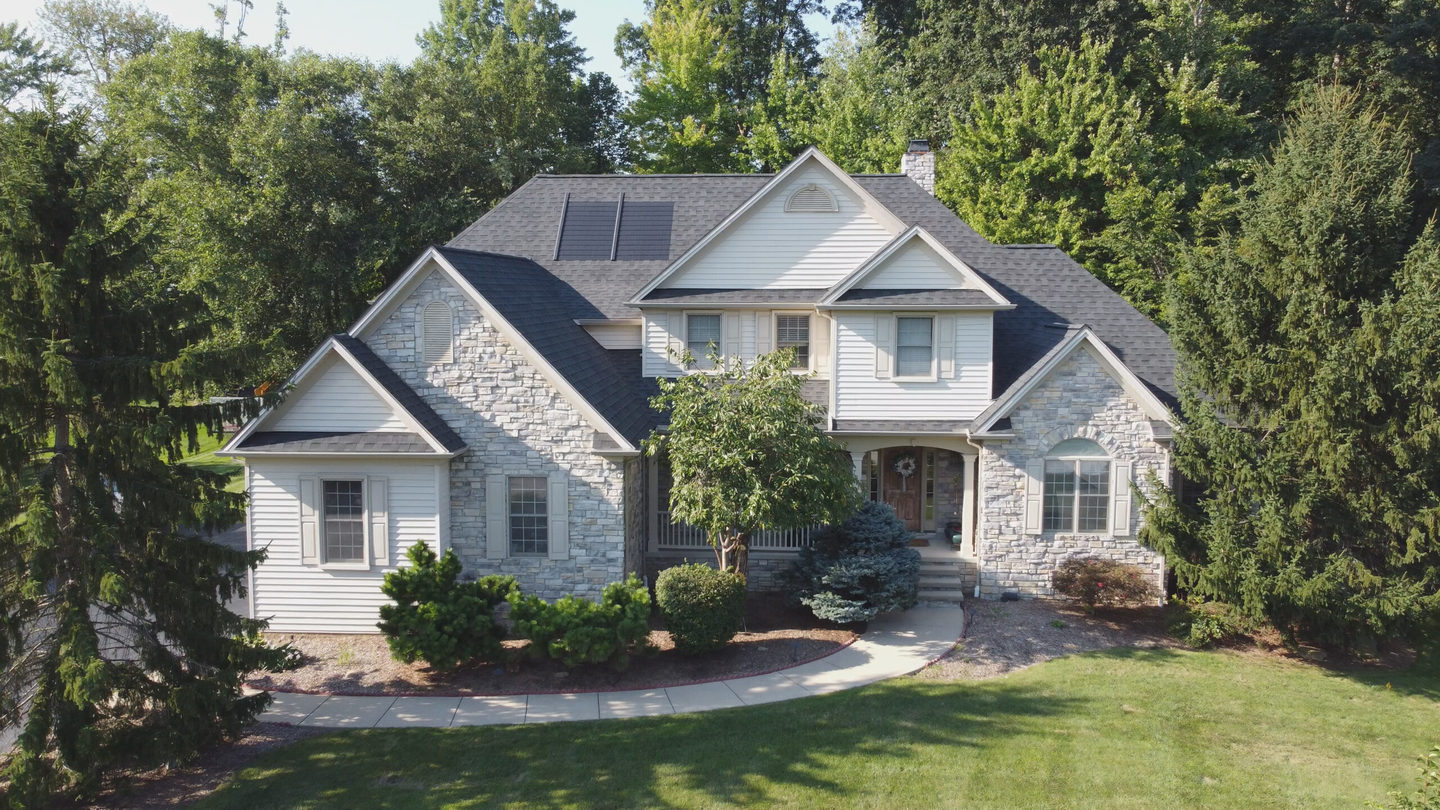 Solar Shingles vs. Solar Panels: Which Is the Better Choice?